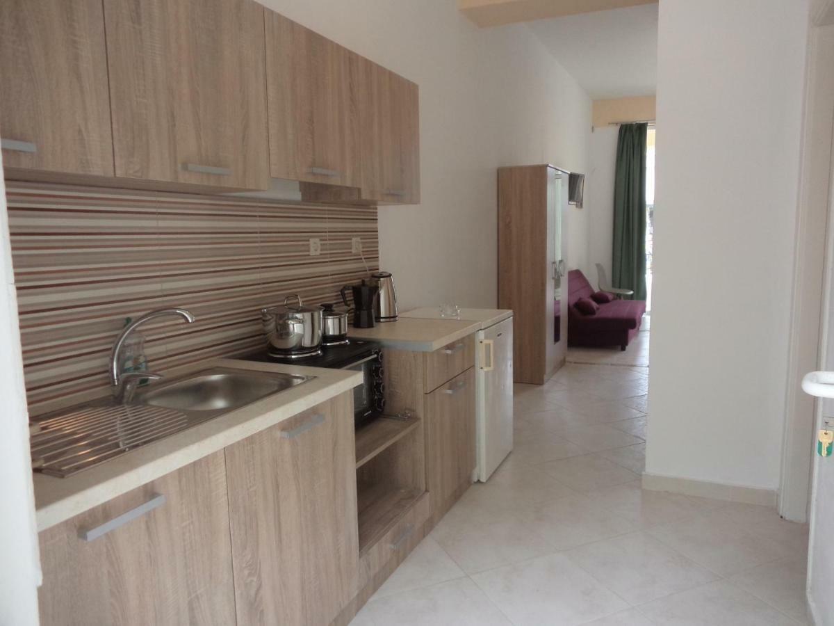 Katerina Apartments Near The Sea Agios Sostis  Εξωτερικό φωτογραφία